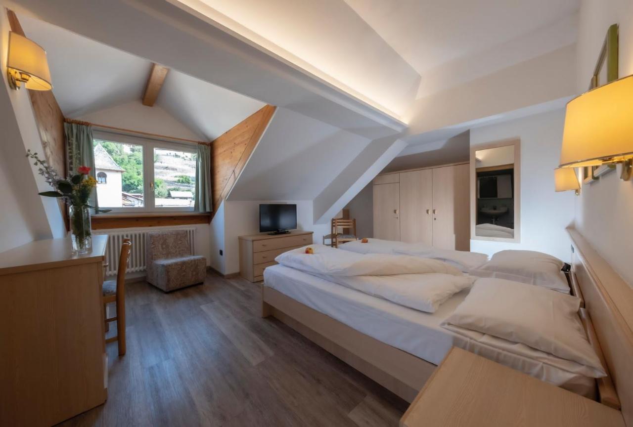 Hotel Italia Castello-Molina di Fiemme ภายนอก รูปภาพ