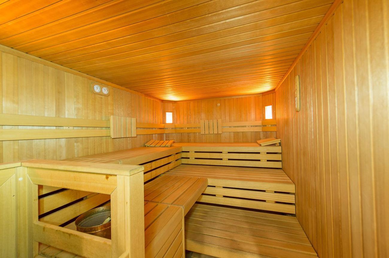 Hotel Italia Castello-Molina di Fiemme ภายนอก รูปภาพ